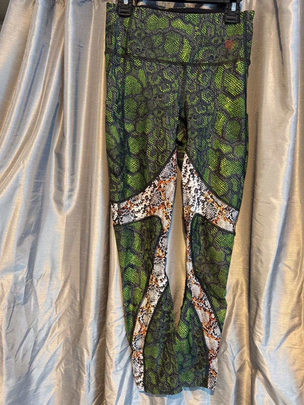 Twin Fantasy by R13 Green and Gold Python Leggings Sz large fits like a Medium